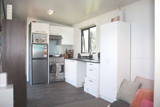 10 Te Toki Way Raglan_2