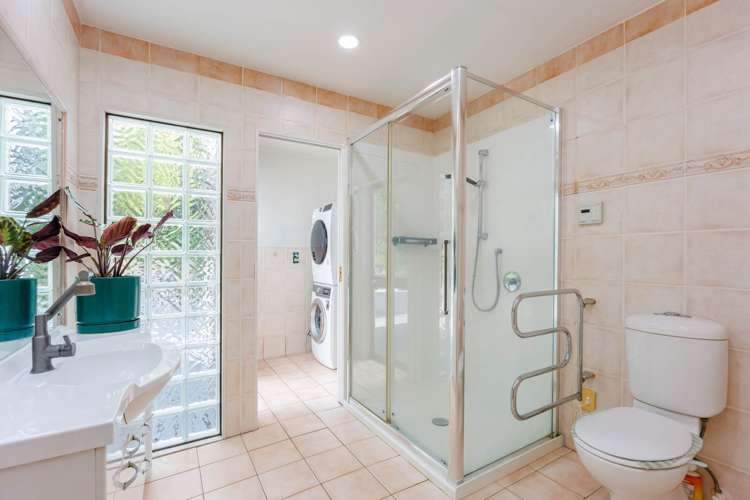 7 Jeanette Place Mairangi Bay_15