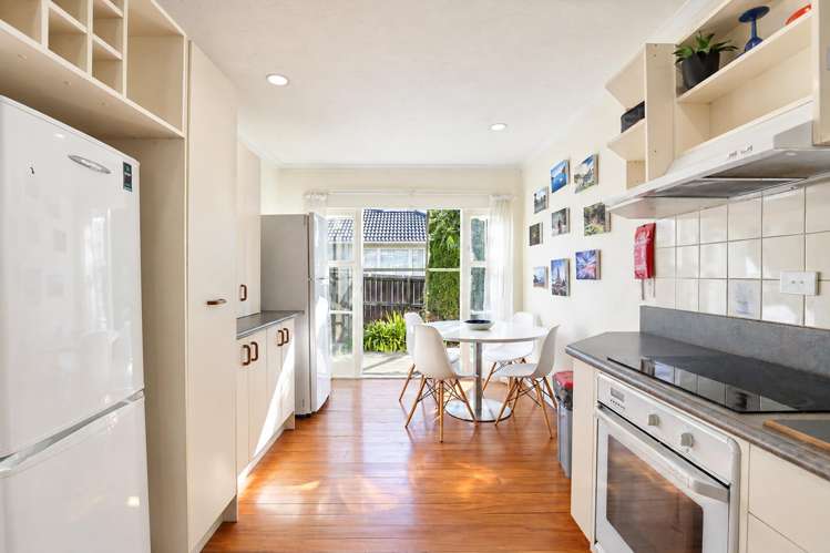 12 Devon Street Glenholme_12