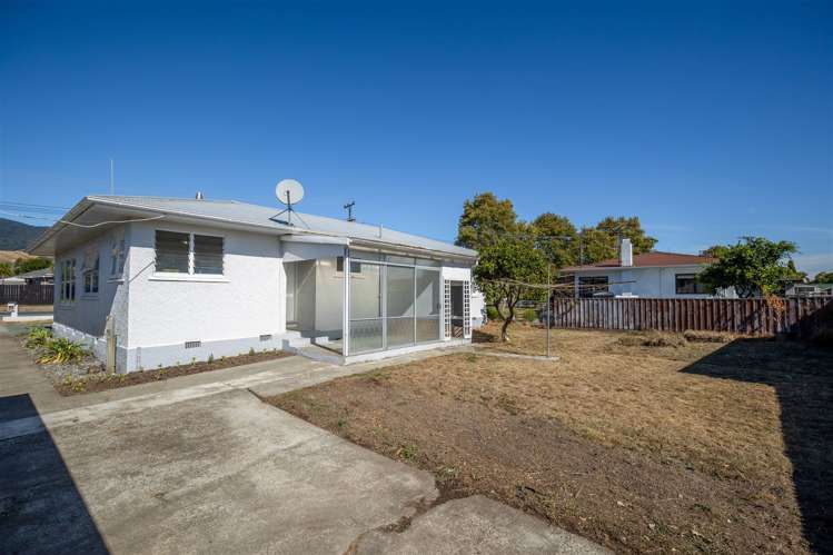 292 Nayland Road Stoke_15