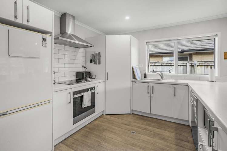 6 St Michaels Lane Taita_11