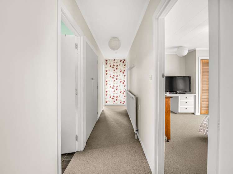 23 Royal Terrace Owaka_20