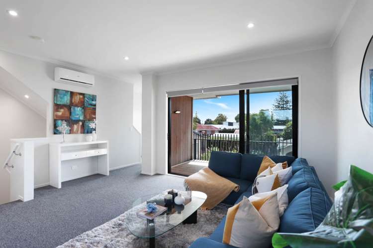 7/5 Peachgrove Road Te Atatu Peninsula_4