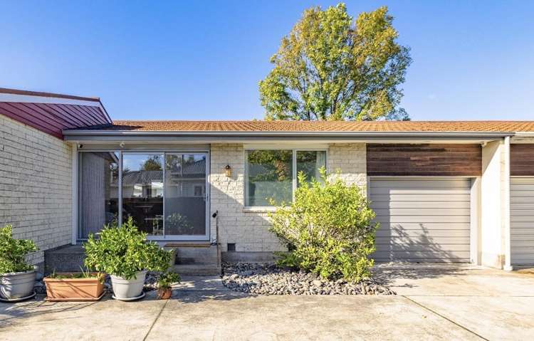 2/104 Picton Avenue Riccarton_0