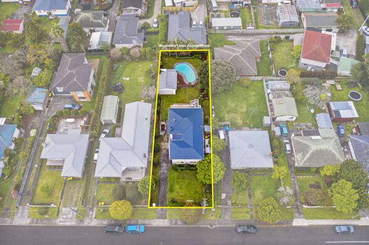 22 Enderby Drive Te Atatu Peninsula_19