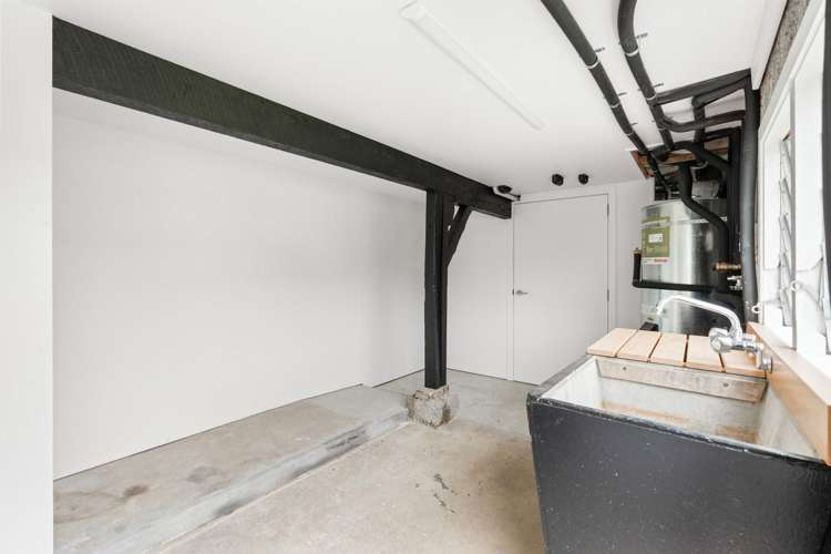 195 Helensburgh Road Wakari_12