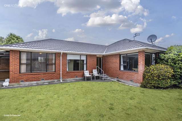 Must-Sell Parklands Opportunity!