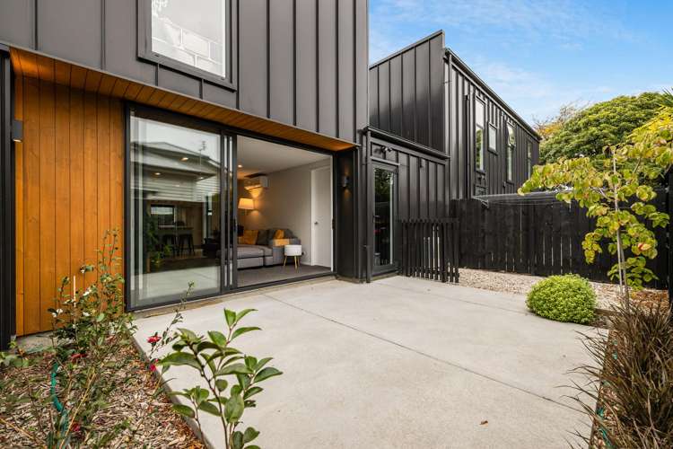 2/12 Hume Street Sydenham_2