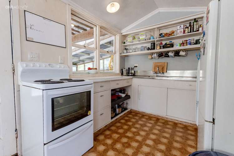 156 Fitzherbert Street Hokitika_12