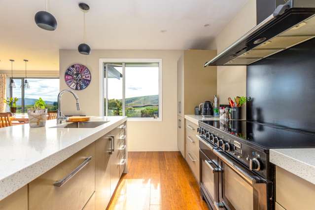 61 Howells Road Maungati_4