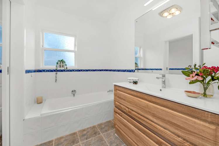 4 Pauline Place Bucklands Beach_10
