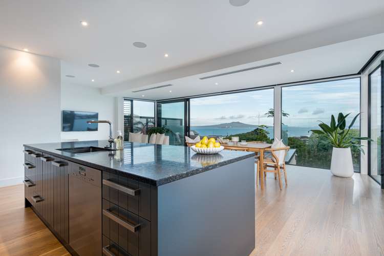 25 Seaview Road Castor Bay_6