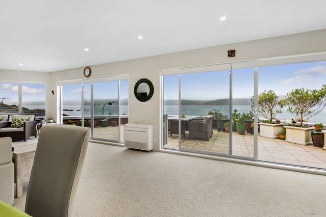 2/279 Karaka Bay Road Karaka Bays_1