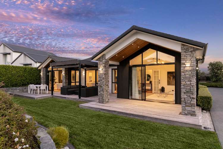 13 Syd Grant Crescent_0