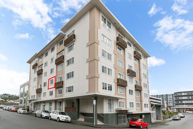 City Studio Apartment – Supreme Value!