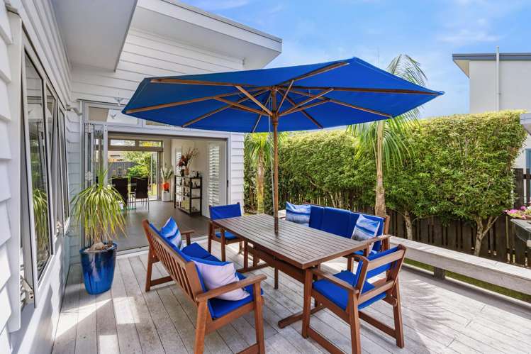 33 O'Farrell Drive One Tree Point_11
