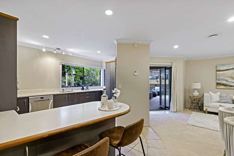 6 English Oak Drive Schnapper Rock_5