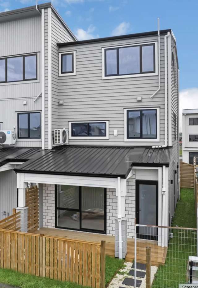 Massive Builder Clearance - Must Be Sold!