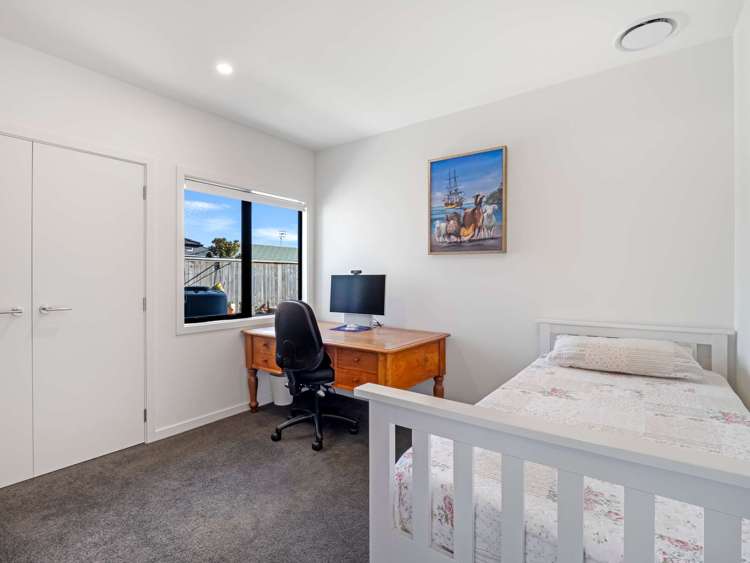 6 Simon Street Tawhero_15