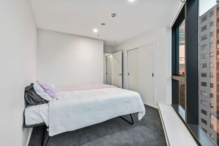 1201/18 Saint Martins Lane Grafton_11