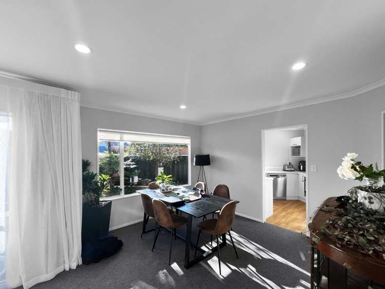 26 Kensington Drive 10792_4