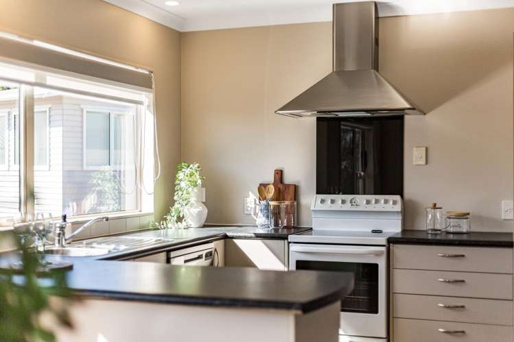 8a Kinapori Terrace Newlands_5