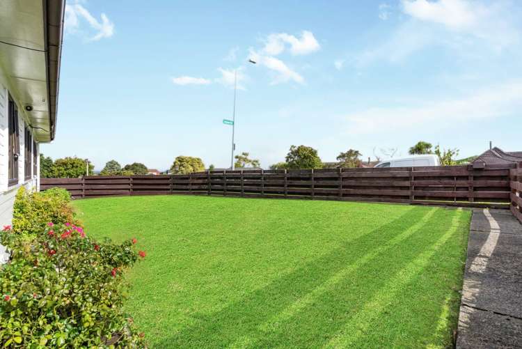 66 Botany Road Botany Downs_14