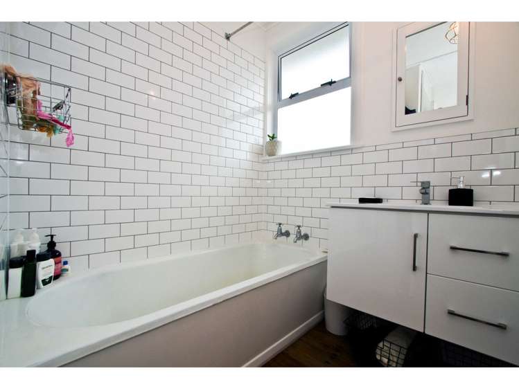 9 Kelvin Street Marchwiel_10