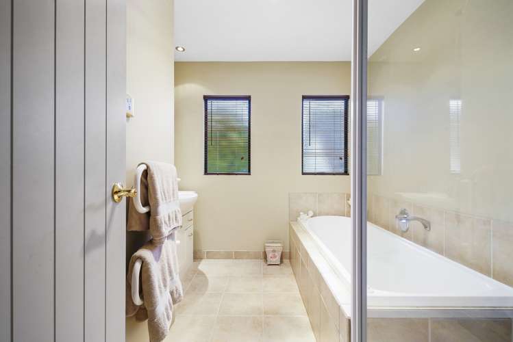 28 Waipuna Place Rototuna_11