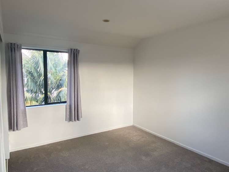 2/11 Corunna Road Milford_10