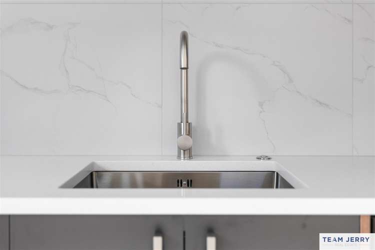 5 Rarangi Mai Lane Karaka_13