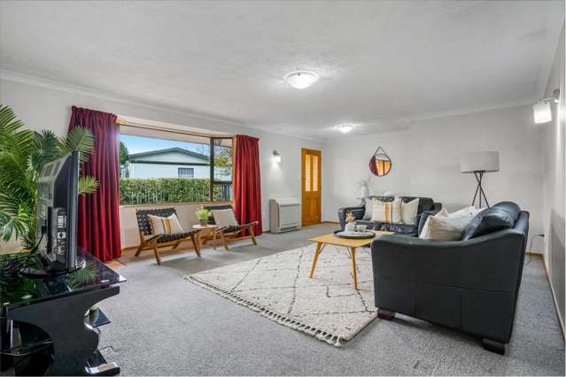 1 Niddry Crescent Winton_2