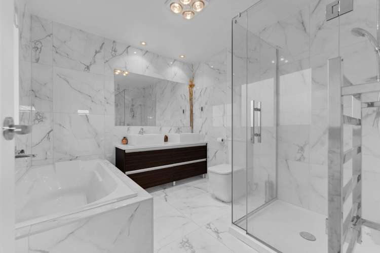 25 Cooladawson Drive Flat Bush_16