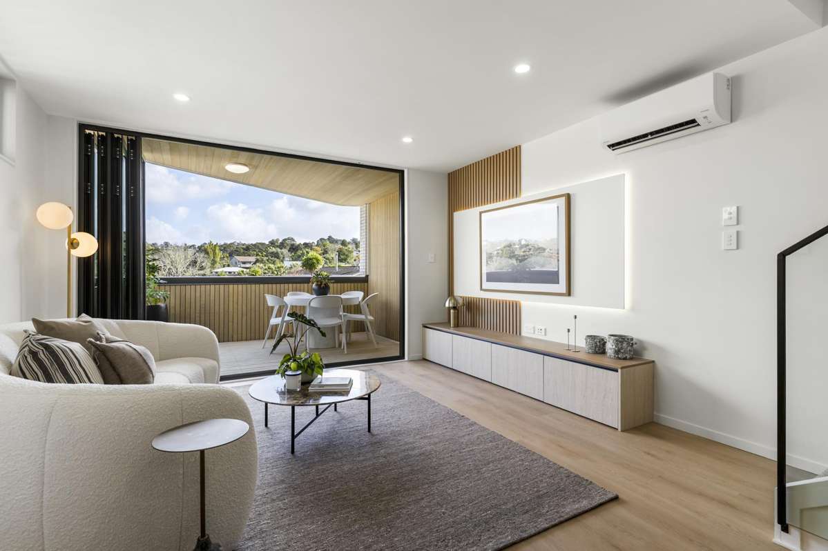 2/49 Stredwick Drive_1