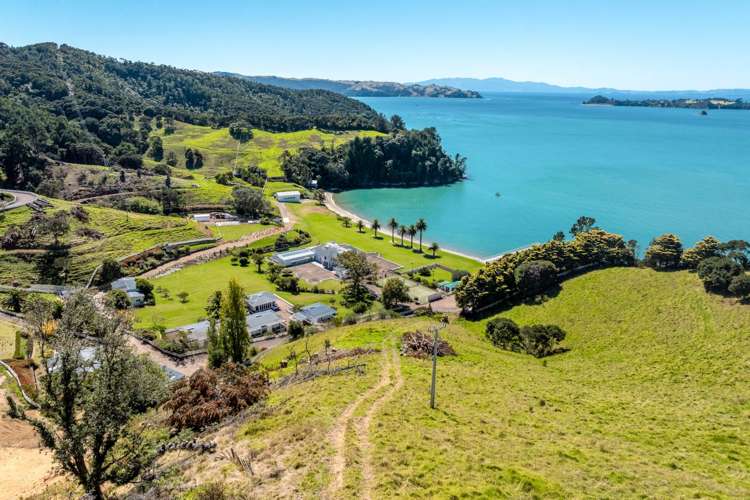 200 Cowes Bay Road Waiheke Island_2