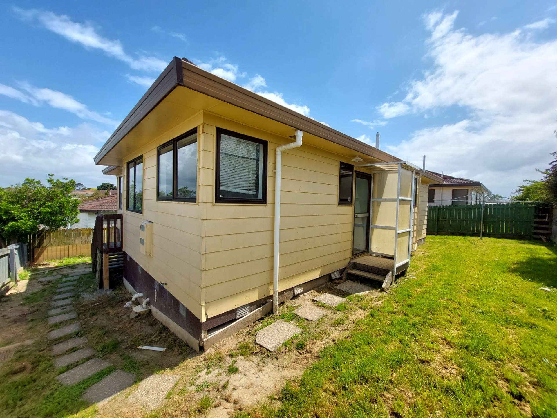 2/19 Silver Creek Road Manurewa_0