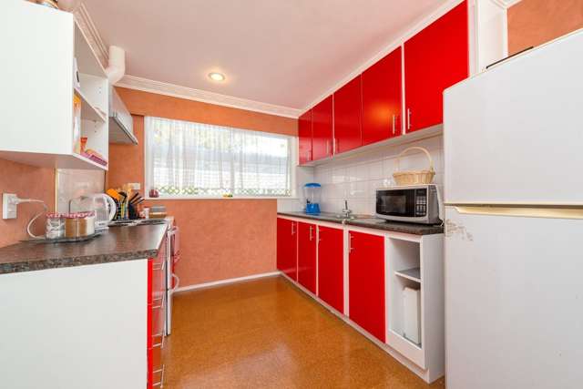 8 Benmore Place Manurewa_1