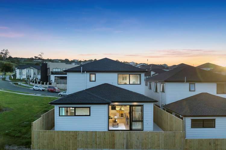 25 Drumnaconagher Road Flat Bush_2