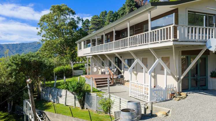 424 Port Underwood Road Whatamango Bay_21