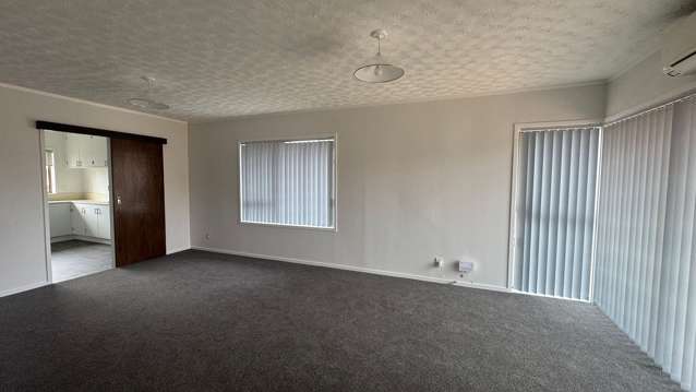 2/18 Fratley Avenue Farm Cove_4