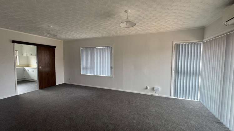 2/18 Fratley Avenue Farm Cove_4