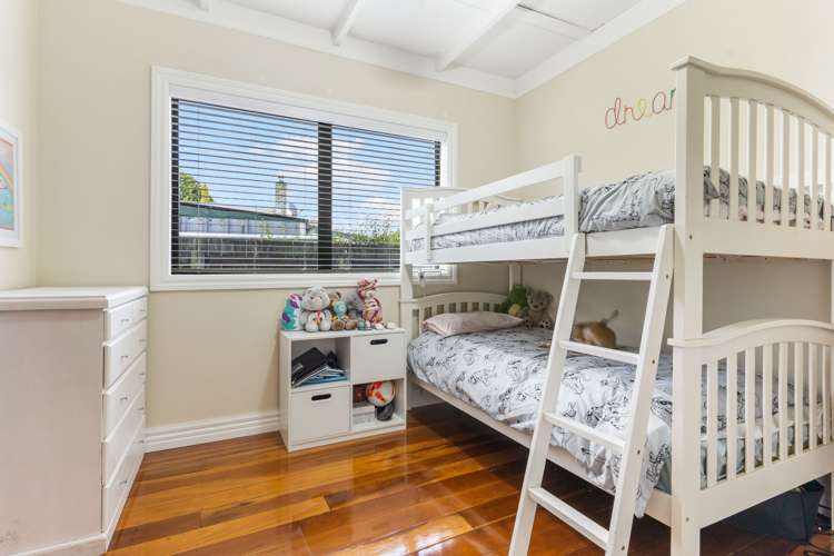 36 Young Crescent Drury_8