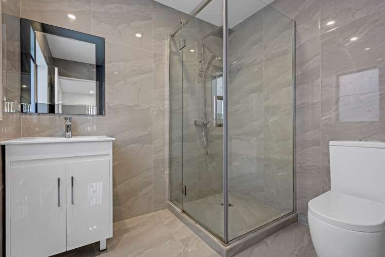 18a Riverpark Crescent Henderson_18