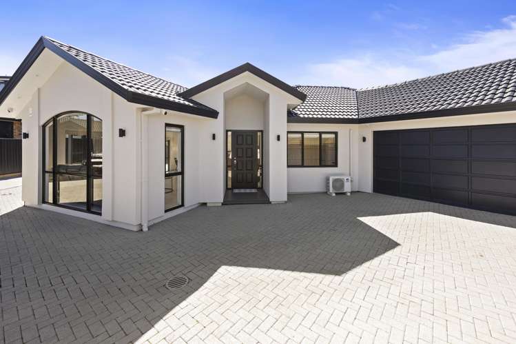 16 Norm Pellow Drive The Gardens_15