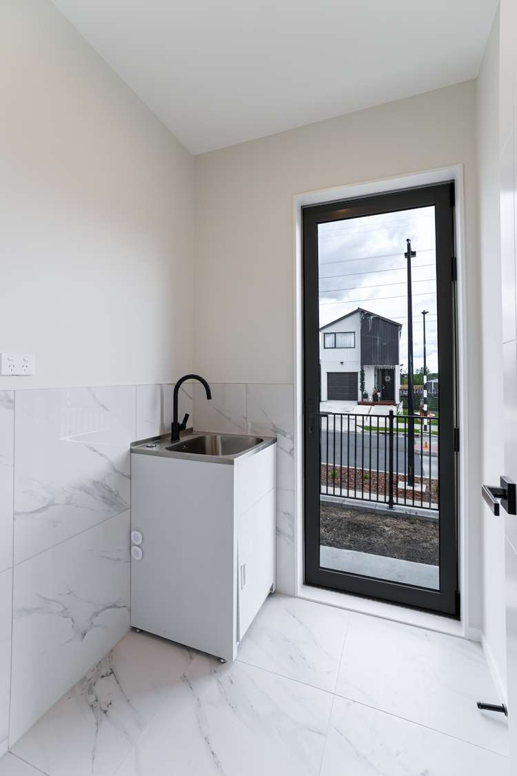 17 Puwha Street Massey_17