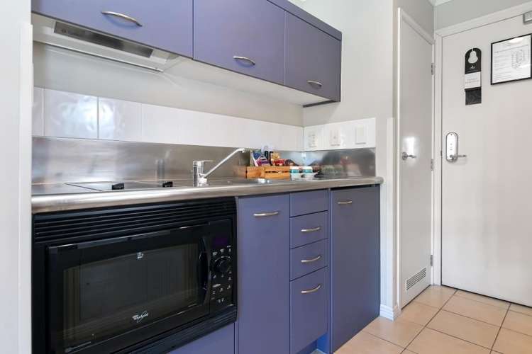 1p/100 Greys Avenue Auckland Central_7