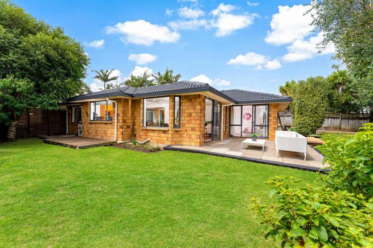 6 Pitoitoi Avenue Greenhithe_14