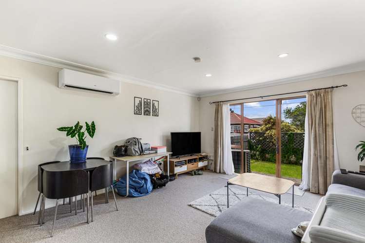 2/1 Akehurst Avenue New Lynn_5