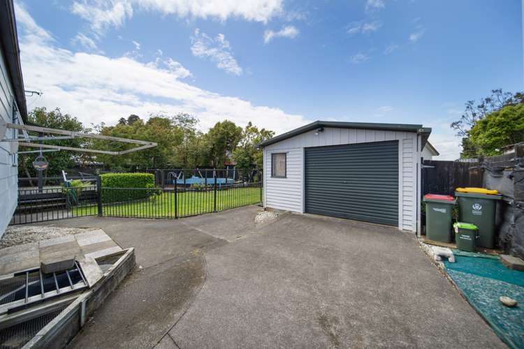 37 Seaward Place Wattle Downs_15