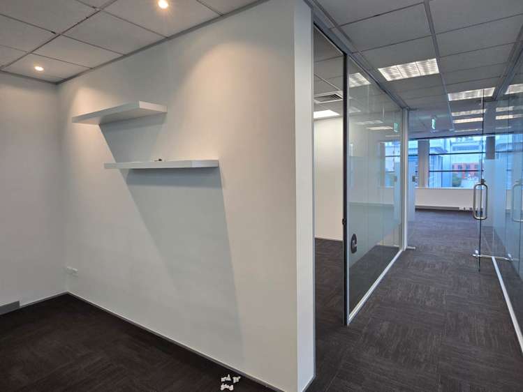 Building /61 Constellation Drive Rosedale_6